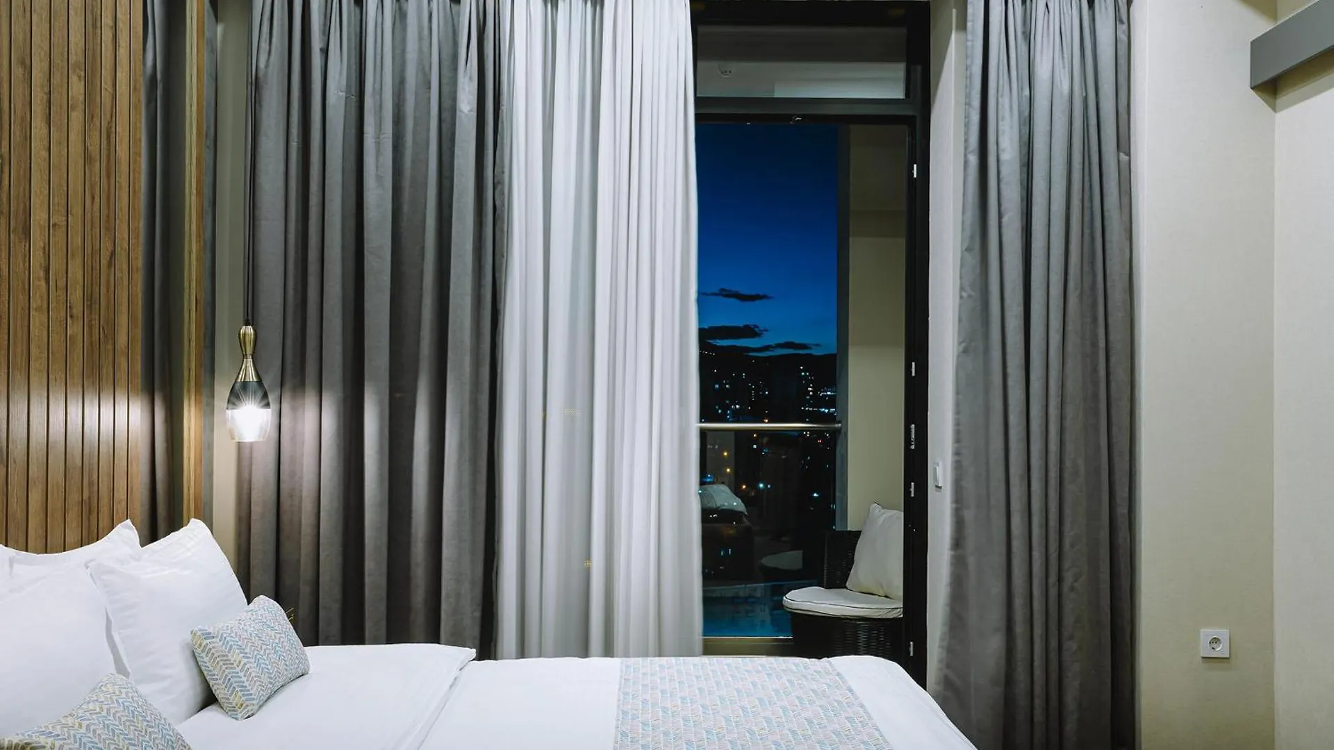 Hotel Sky Station Tbilisi 4*,  Georgia